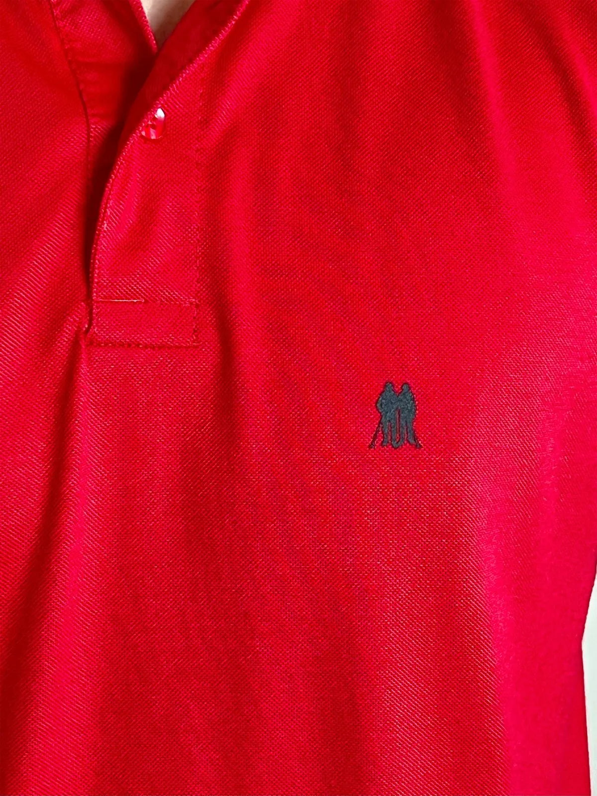 Polo Masculina Piquet Básica Com Botões Vermelho Médio