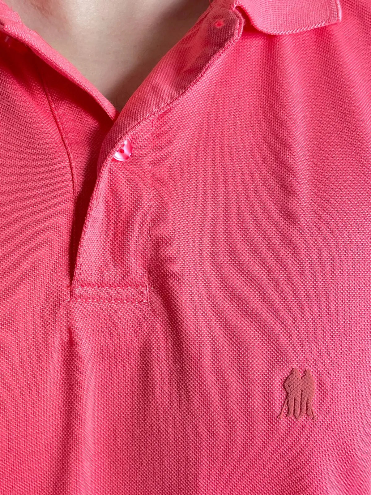 Polo Masculina Piquet Básica Com Botões Coral