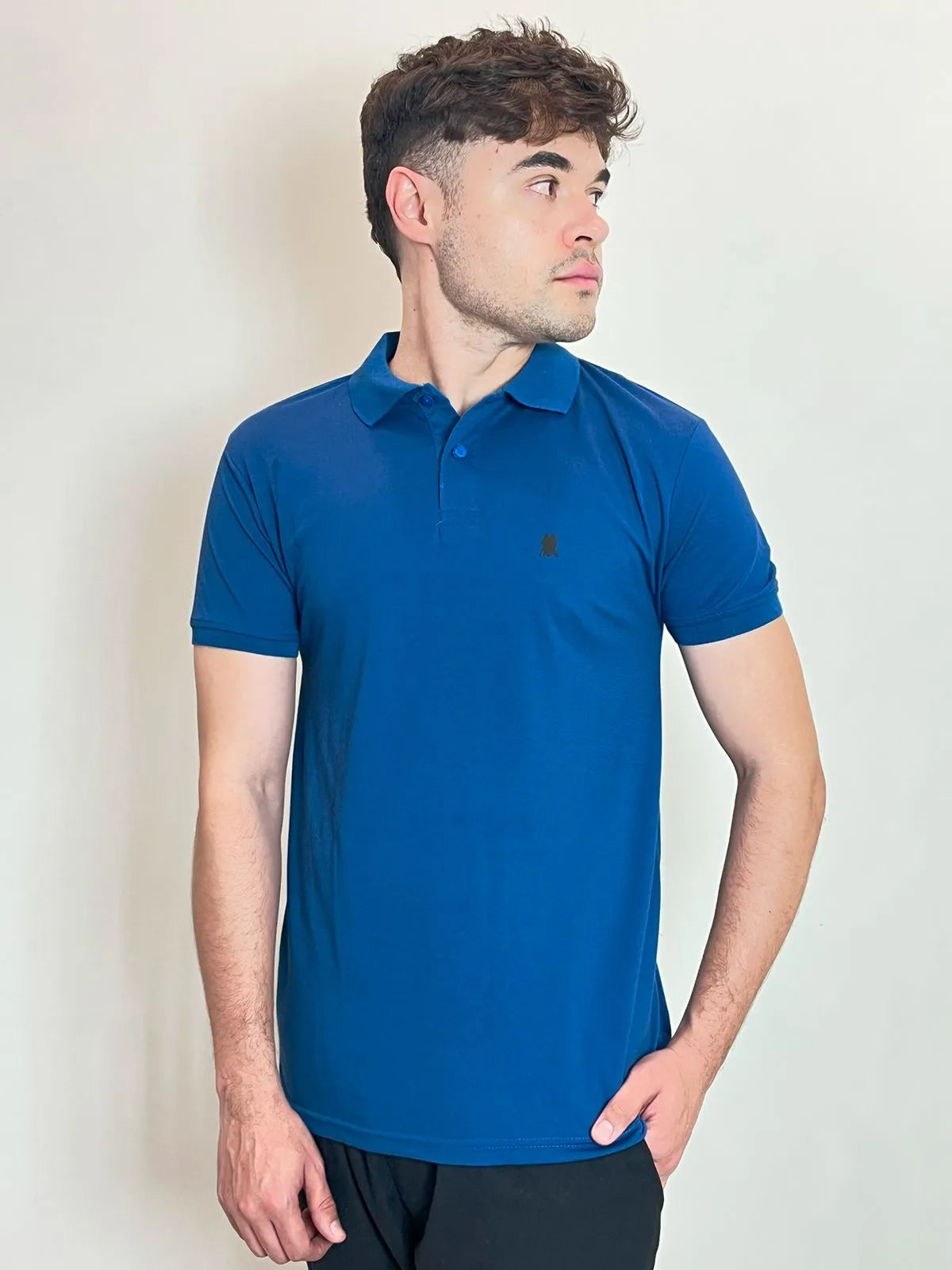 Polo Piquet Masculina Com Botão Azul
